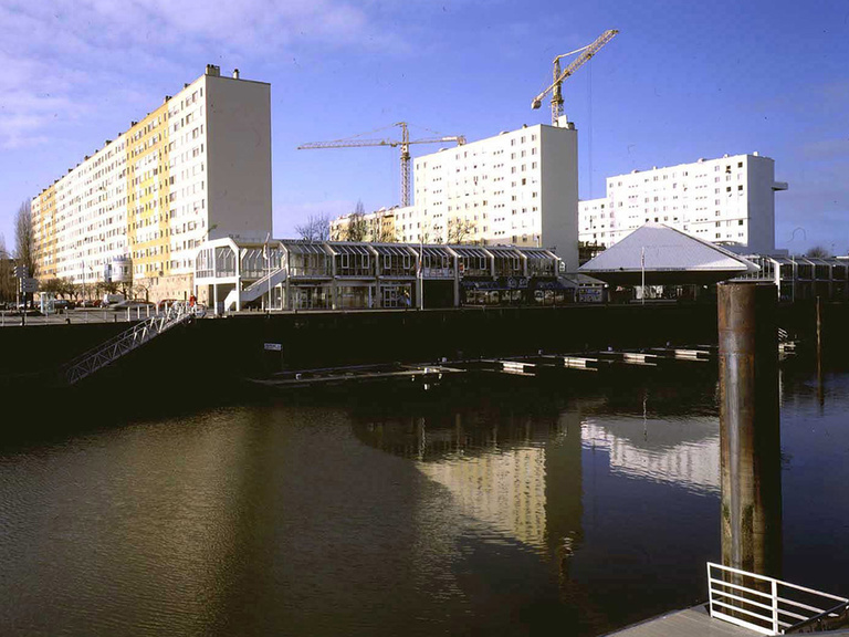 Atelier d'Urbanité - vue des 3 barres avant.jpg