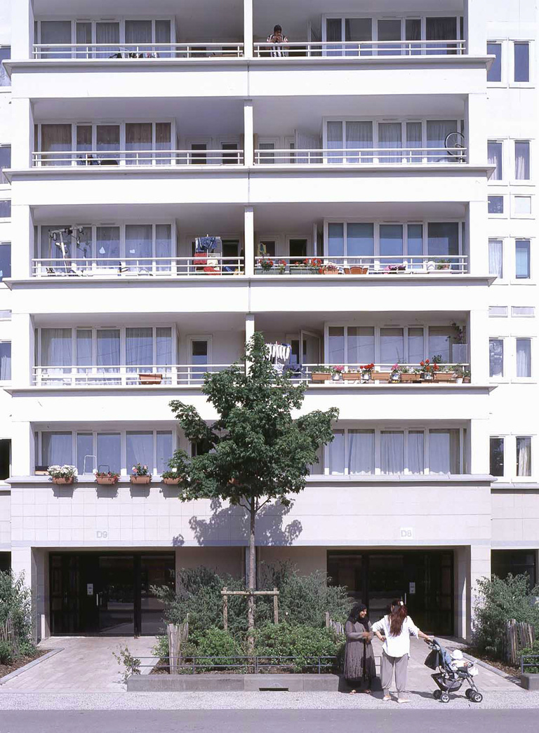 Atelier d'Urbanité - entrée immeuble.jpg